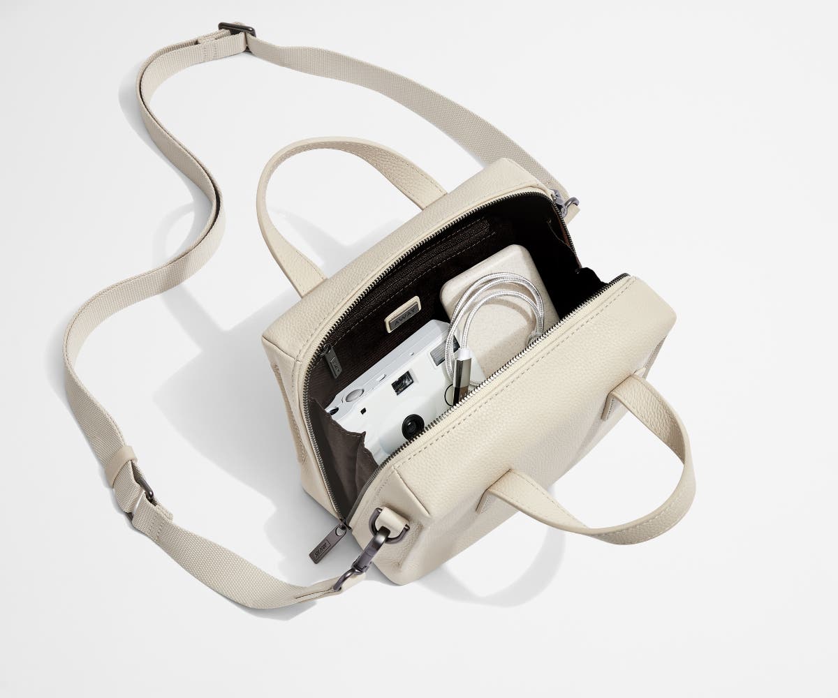 Mini Everywhere Bag in Cream White