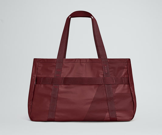 Active Tote 45L in Burgundy Red