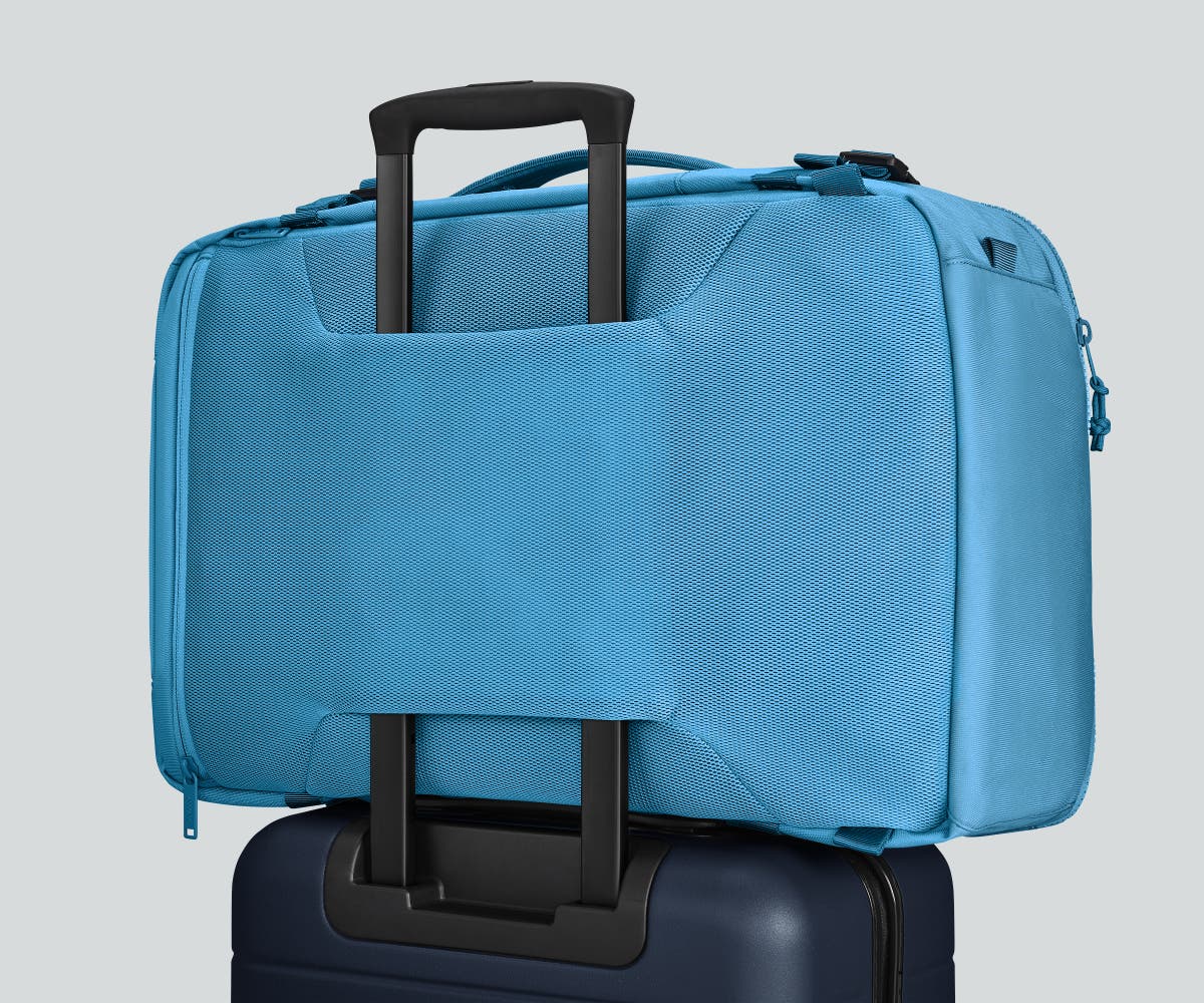 Active Convertible Backpack 45L in Vivid Blue