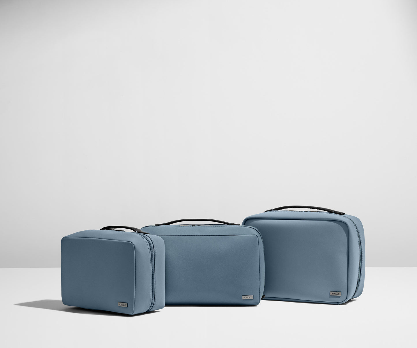 The Large Toiletry Bag in Salt White