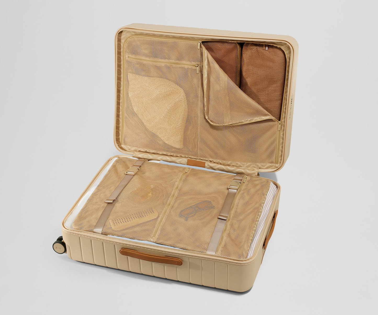 The Medium in Paradise Weave